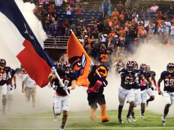 UTSA football players entering field